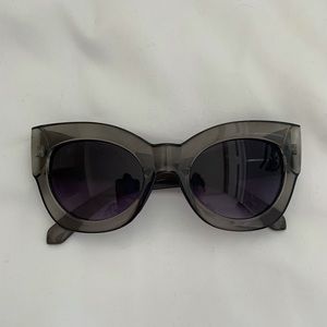 Cat eye sunglasses